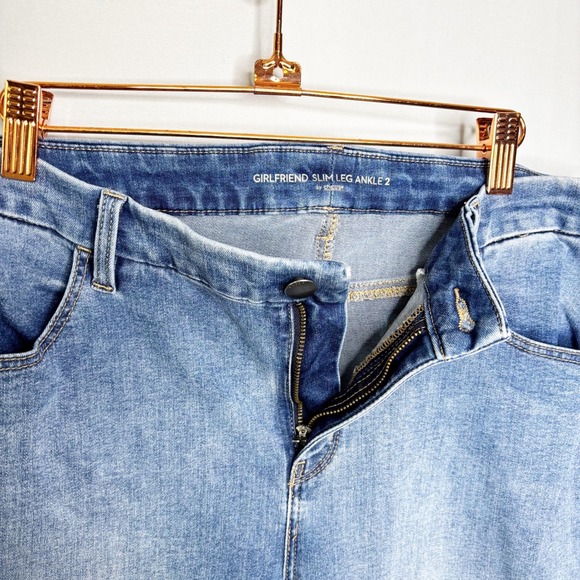 Chicos Girlfriend Slim Leg Ankle Jeans Size 2/L Rhinestone Cuffs Mid Rise‎ - Picture 4 of 9